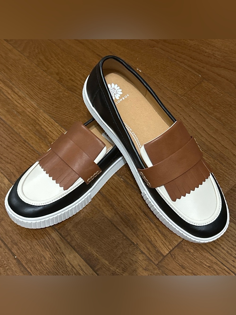 Downey Yellow Box Loafer Sneaker NWOT- Size 6.5